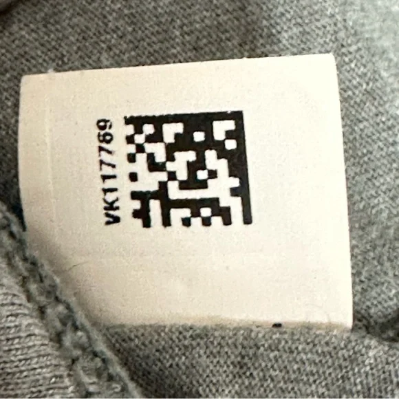 The North Face Tshirt - Picture 8 of 8